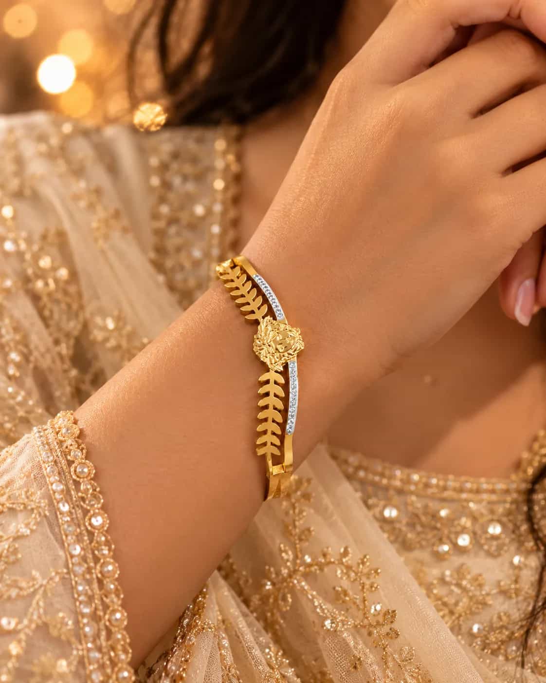 Golden Lion Medallion Bracelet
